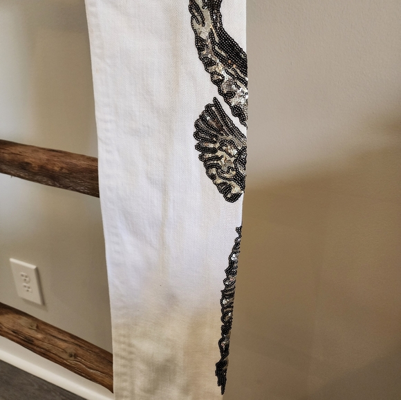 New True Religion Jeans - Picture 5 of 9